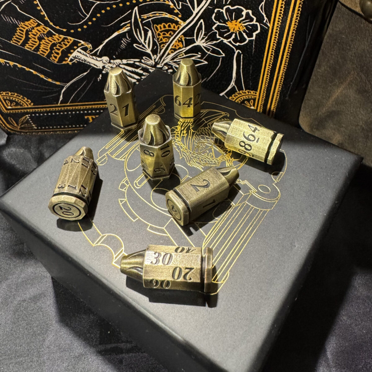 Antique gold revolver bullet metal dice - Image 2