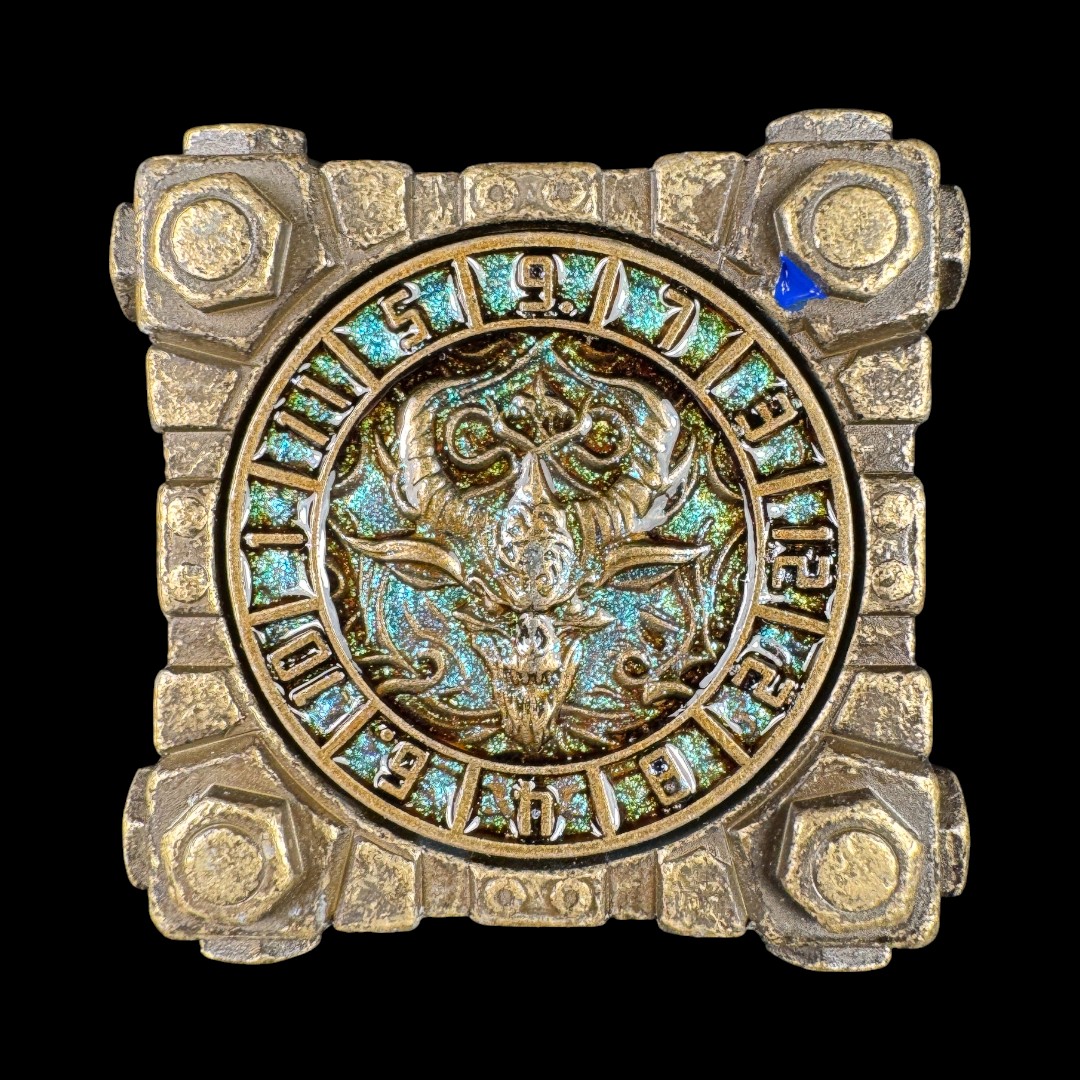 Spinner Bolts Cube - Gold - Image 3